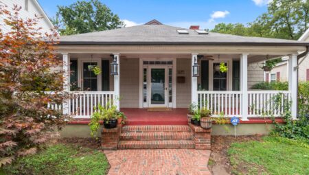 Creating an Inviting Front Porch